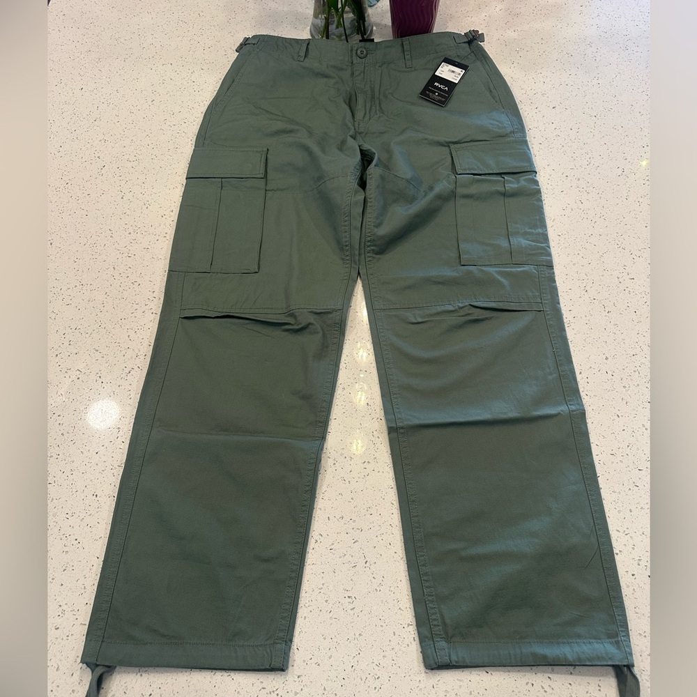 RVCA Green Cargo Pants Relaxed Fit